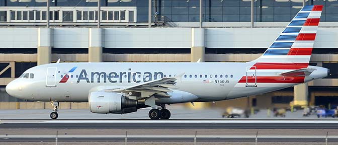 American Airbus A3119-112 N760US, Phoenix Sky Harbor, December 19, 2015